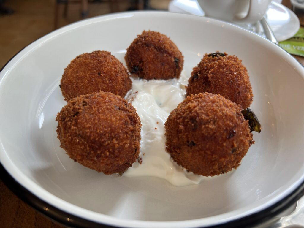LE GRAND BALLS | Cuisine méditerranéenne
