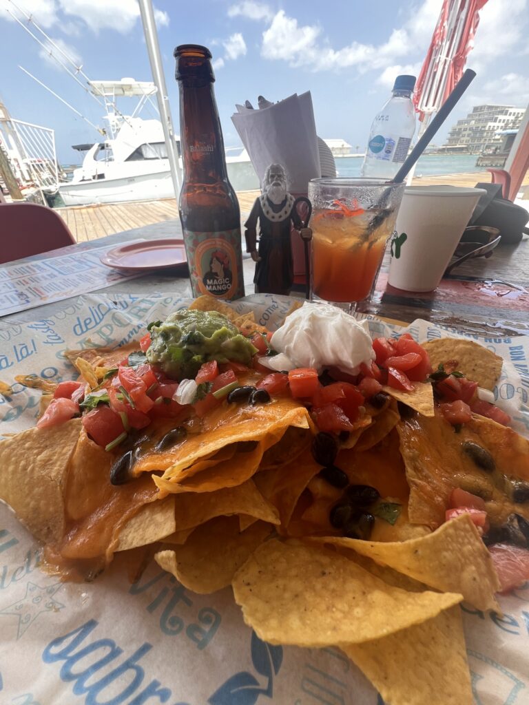 Lucy's Retired Surfers Bar & Restaurant